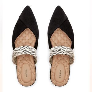 Birdies The Swan in Black Cuff Size 8